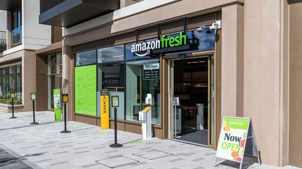 Amazon abre una tercera tienda en el Reino Unido donde simplemente sales con tus compras