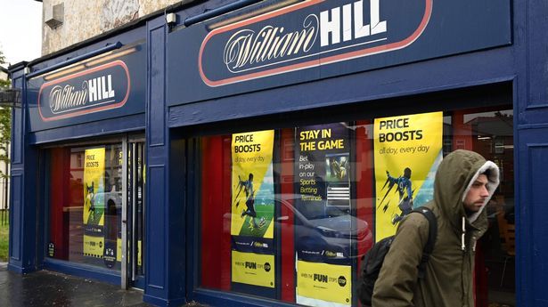William Hill devolve £ 24,5 milhões em dinheiro de licença - enquanto mantém a equipe com pagamento integral