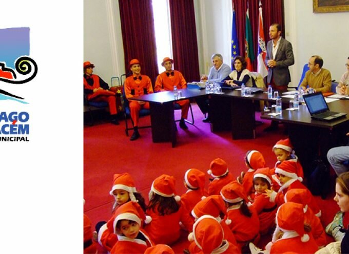 Pais Natais de palmo e meio “invadem” Reunião de Câmara