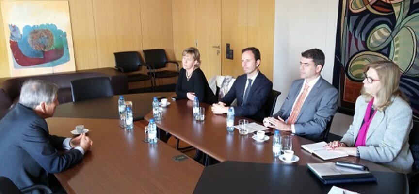 PSD critica Governo por estar a adiar decisão sobre aeroporto complementar no Montijo