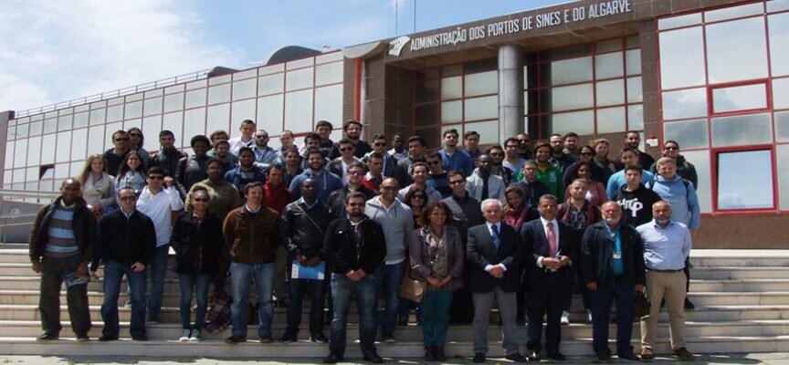 Alunos da ENIDH e da Academia MSC visitam o Porto de Sines