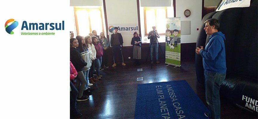 Planetário itinerante apresentado em Sesimbra a mais de 70 crianças