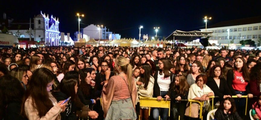 Fernando Daniel hoje nas Festas do Barreiro | Diogo Piçarra com enchente nas Festas do Barreiro | Evento decorre até 19 de agosto