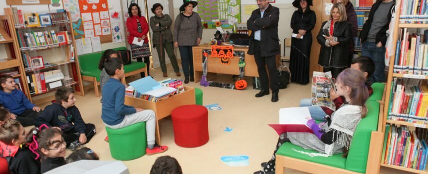 Câmara da Moita oferece 100 euros em livros a cada Biblioteca Escolar do concelho