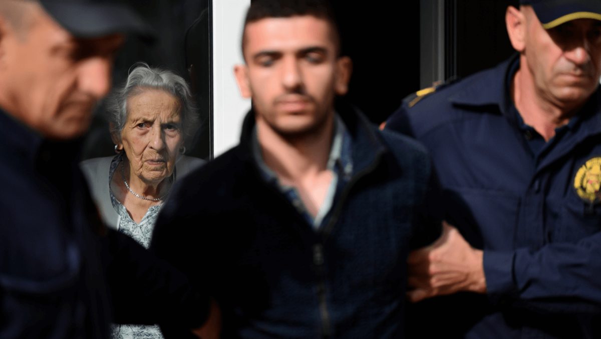 Homem detido em Oeiras por agressões físicas e verbais à avó de 89 anos