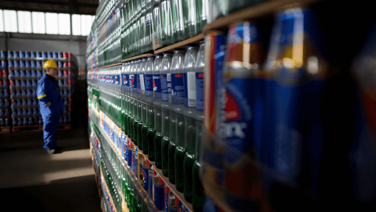 Empresas que vão contar garrafas no novo sistema de recolha escolhidas por adjudicação direta porque concorrentes não cumpriam critérios