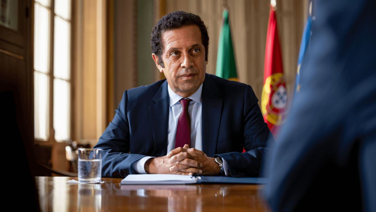 Partidos reúnem-se com Montenegro sobre PTRR, já com propostas em discussão no Parlamento