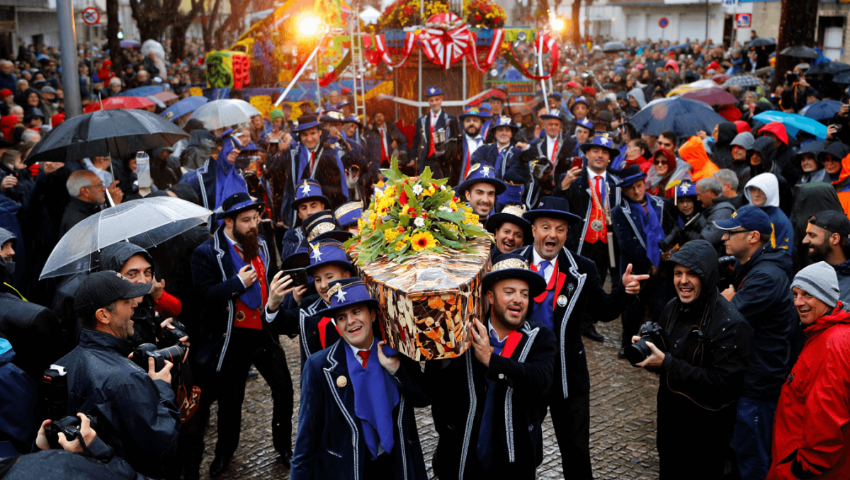 Alhandra voltou a enterrar o Entrudo com humor e ironia
