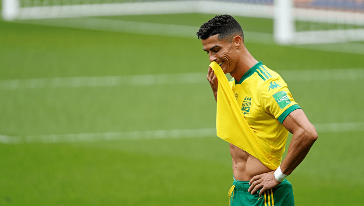 Desalento total. A reação de Cristiano Ronaldo após o penálti falhado