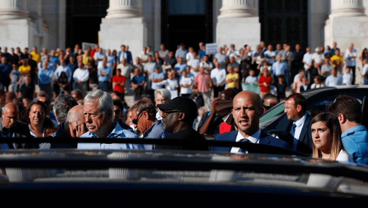 Despedir funcionários públicos? Sim