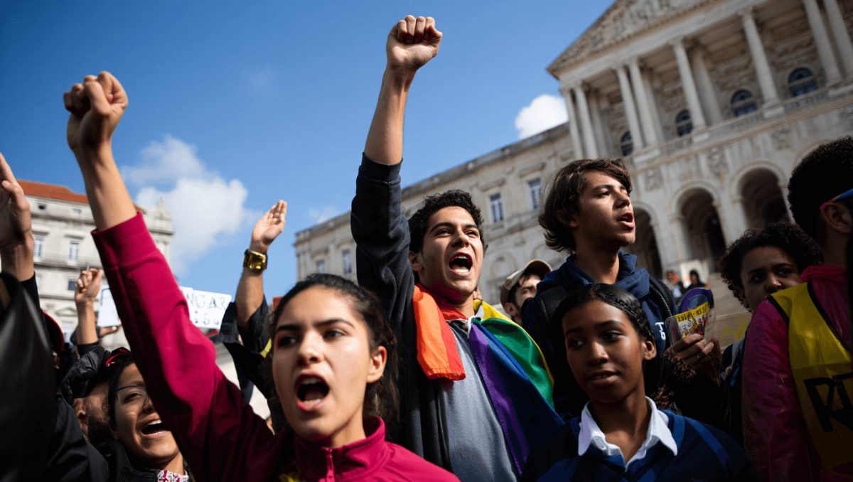 PSD quer reintroduzir validação médica para mudanças de sexo mas já há contestação interna