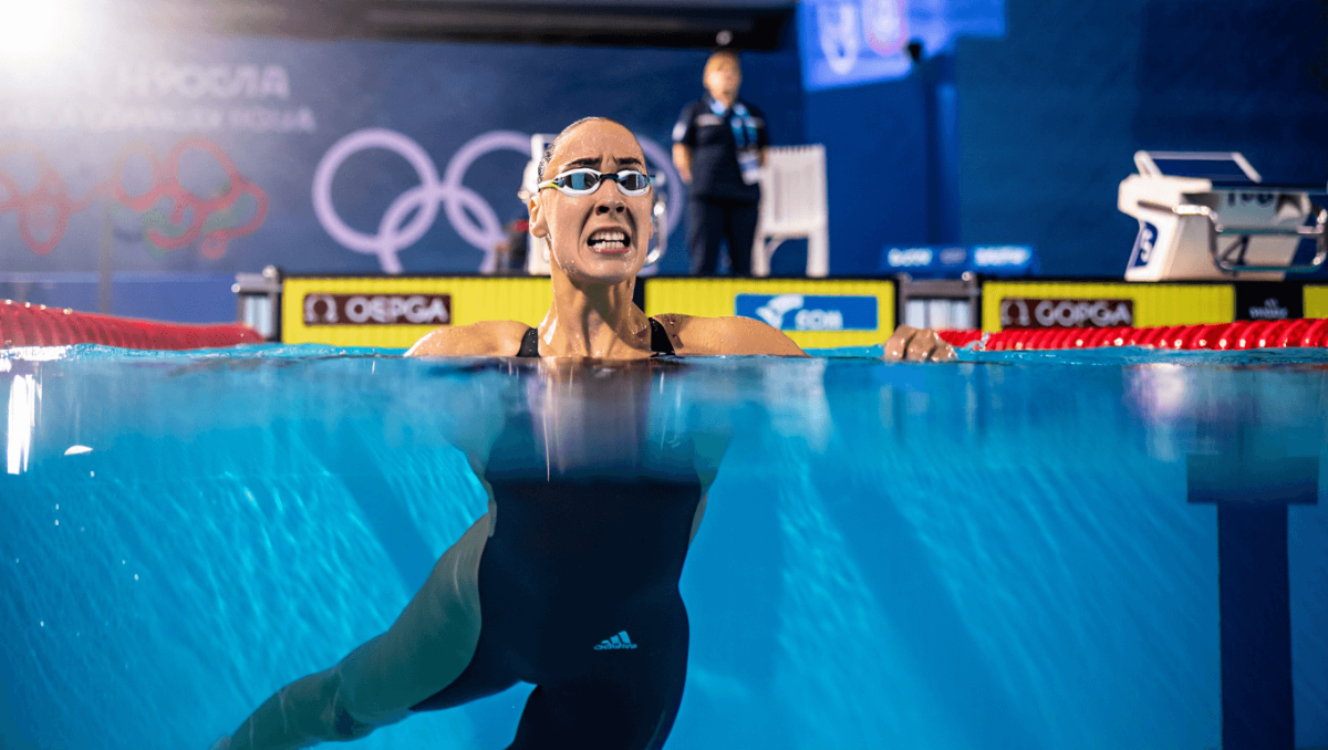 “Nadei em Sochi quando fui ao Mundial de Futebol e a segurança russa ficou a meio. A portuguesa aguentou e nadou até mais longe do que eu”