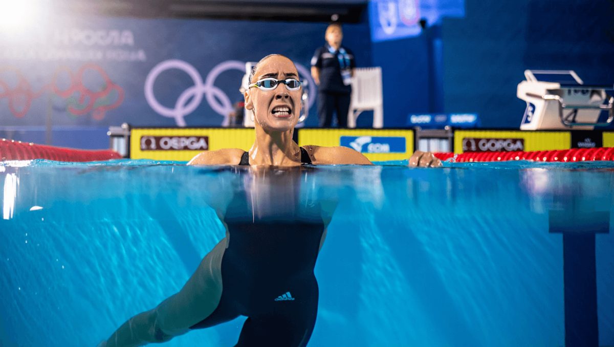 “Nadei em Sochi quando fui ao Mundial de Futebol e a segurança russa ficou a meio. A portuguesa aguentou e nadou até mais longe do que eu”