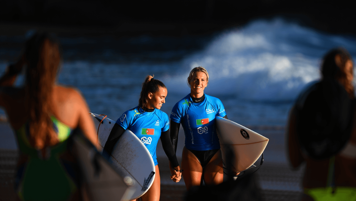 Yolanda Hopkins e Francisca Veselko seguem no Margaret River Pro