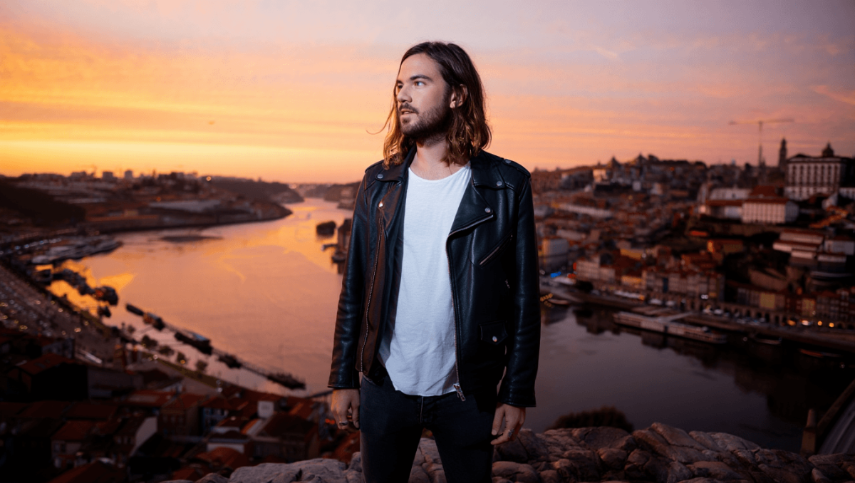 Tame Impala surpreendem no Porto: deixam ensaio e aproveitam pôr-do-sol antes do show