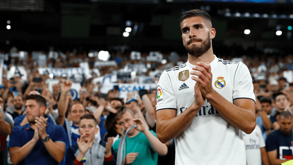 Em lágrimas. Carvajal despediu-se do Real Madrid e adeptos reagiram assim