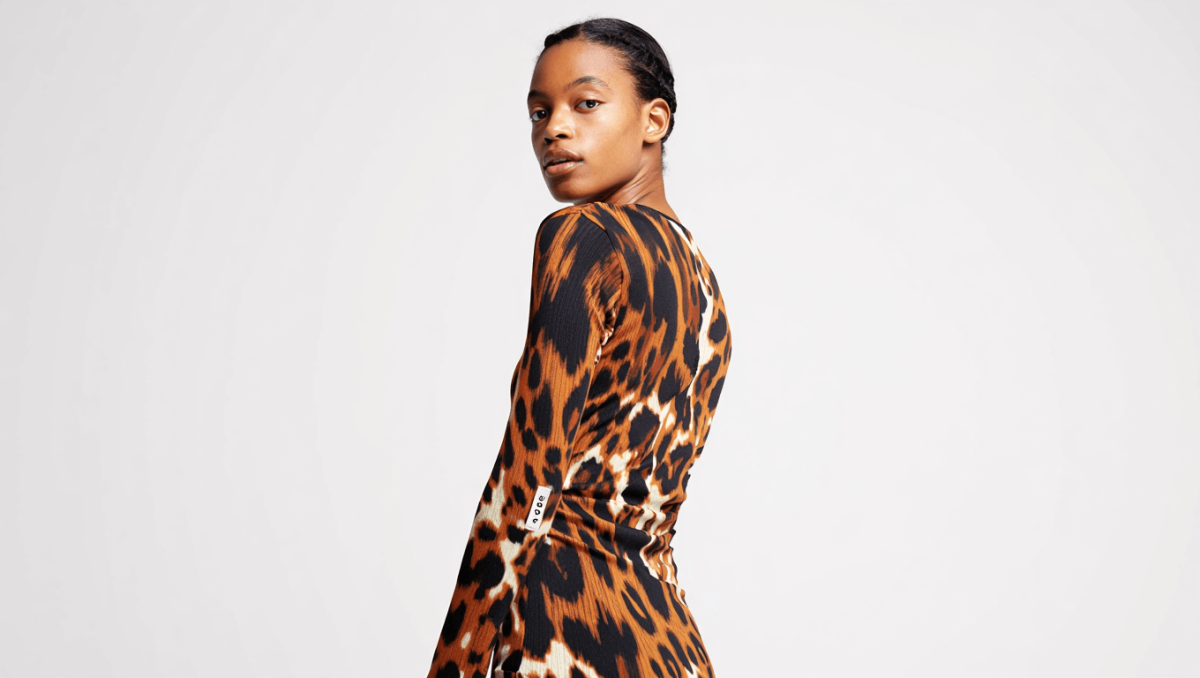 Estampa animal barata: vestido por menos de 10€ cria visual de atitude