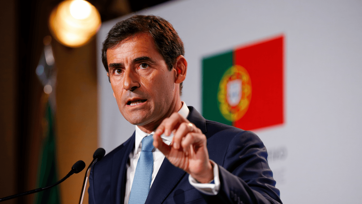 Ministro José Manuel Fernandes diz que PS e Chega não são confiáveis