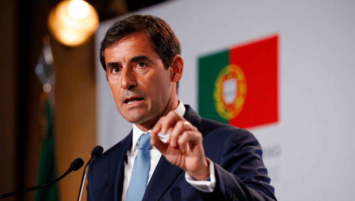 Ministro José Manuel Fernandes diz que PS e Chega não são confiáveis