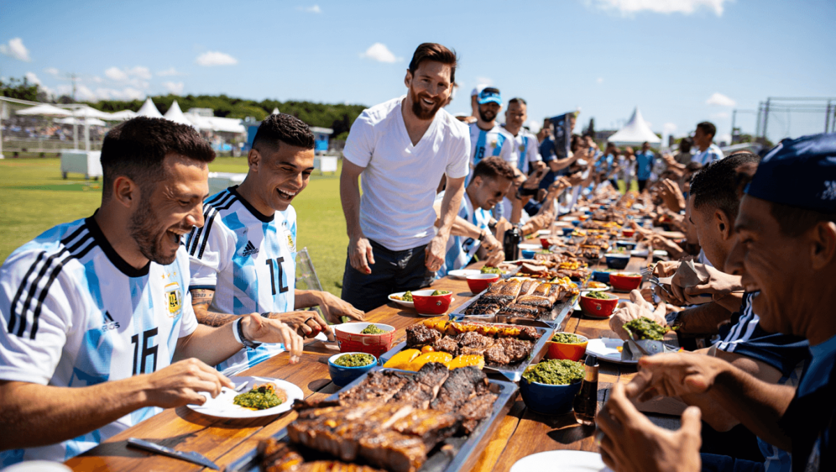 Não podia faltar. O churrasco final (e grandioso) da Argentina no Mundial