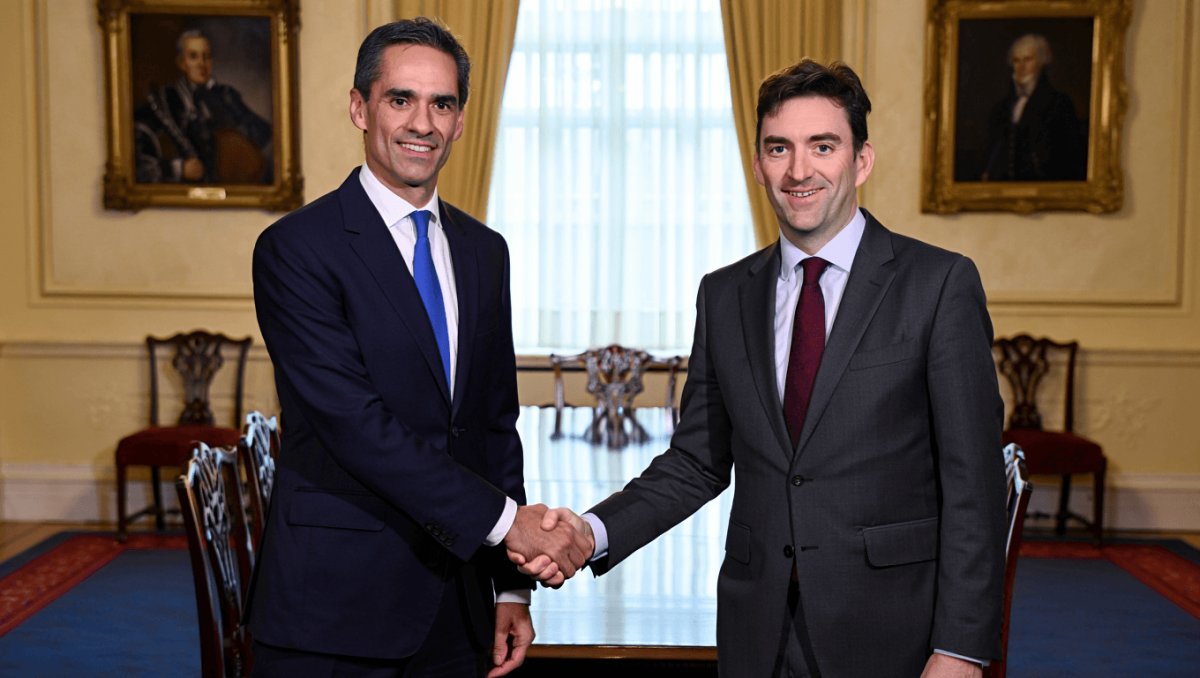 Montenegro felicita novo primeiro-ministro britânico e lembra "fortes laços humanos e históricos"