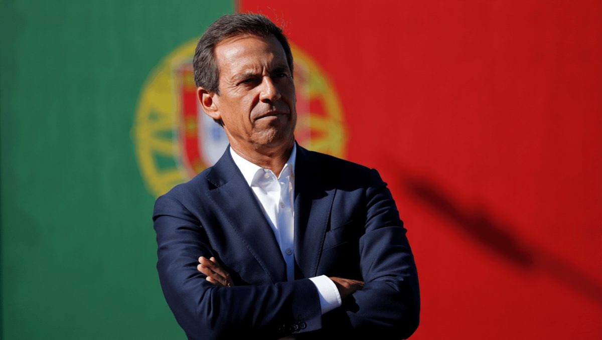 Líder do PS considera "ridículas" insinuações de Montenegro sobre coligação entre socialistas e Chega