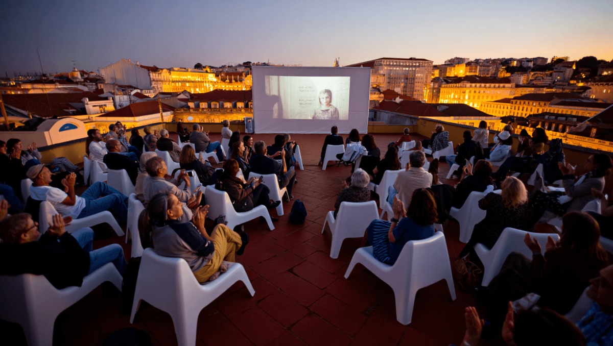 Filmes brasileiros no terraço do Capitólio: 4 sessões ao ar livre neste mês