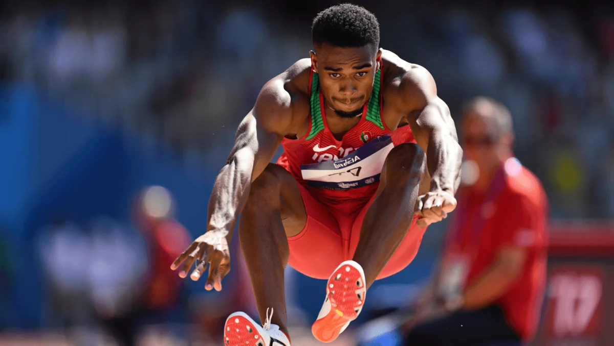Gerson Baldé disputa a final europeia do salto em comprimento