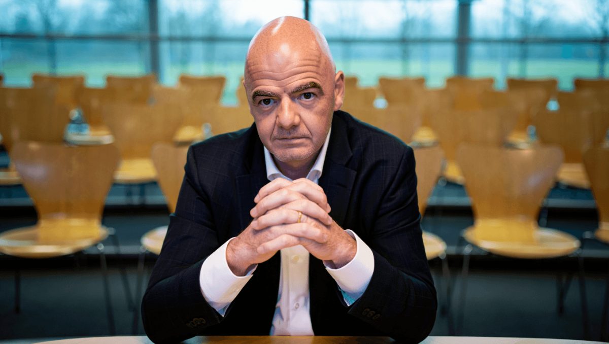 A Europa do futebol parou o delírio de Infantino, agora sob ameaça de expulsão