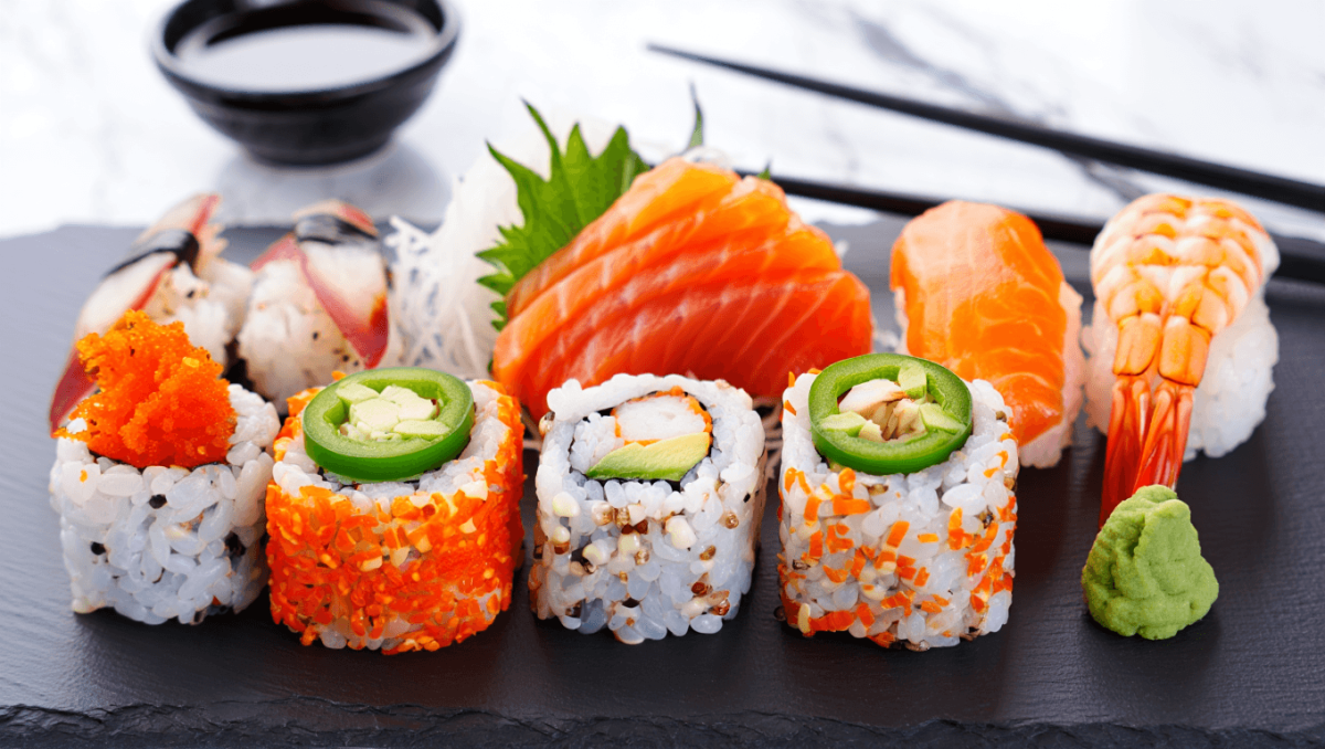 sushi: 10 peças do menu com mais calorias que você não espera