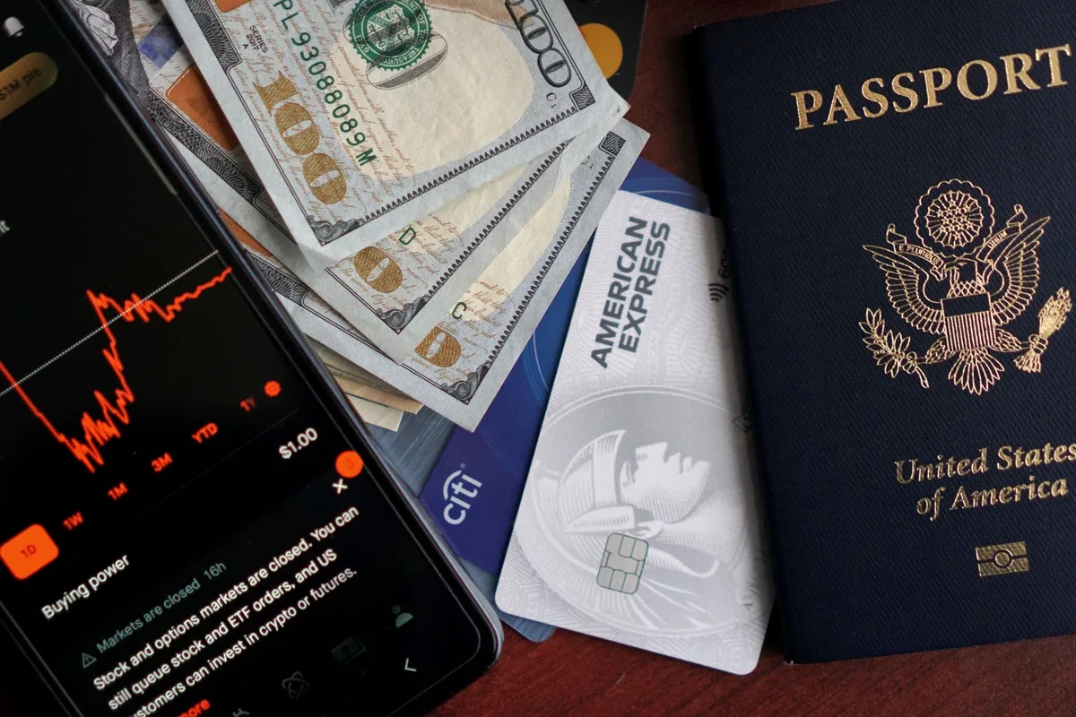 Interface de carteira digital europeia para verificação de idade segura e anónima