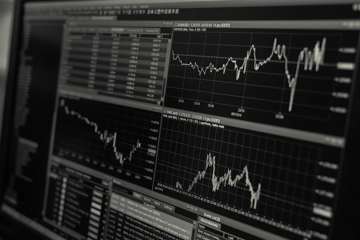 Interface de programação com dados e conectividade de APIs para aplicações financeiras