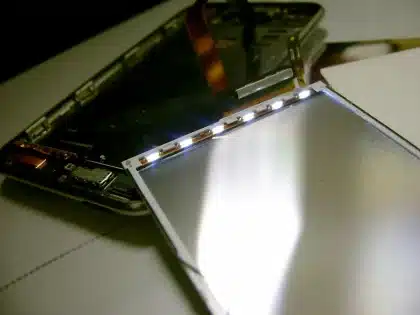 Mini LED: melhora contraste e brilho para negros mais profundos
