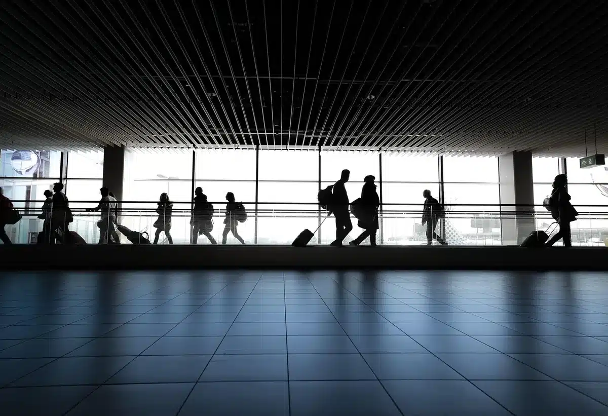 Fluxo de passageiros em aeroportos fora da época alta