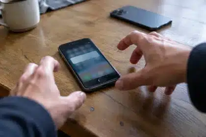 WhatsApp: deixará de suportar telemóveis com sistemas antigos em 2026